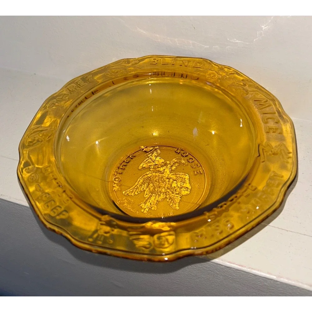 Vintage Amber Glass Mother Goose Nursery Rhyme Child Bowl